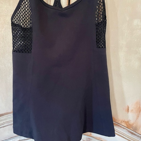Lorna Jane Black Tank Top. Side Mesh. Extra Small. - Picture 2 of 8